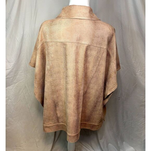 Chicos Womens Trucker Cape Oversized Ruena Desert Tan Faux Suede Reptile Print - Picture 6 of 10